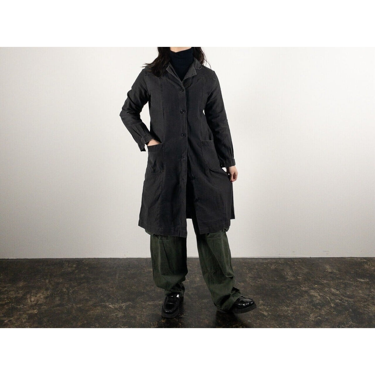 1940-50s "French Vintage" Light Black Moleskin Atelier Work Coat for Ladies